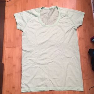 Lululemon swiftly tech scoop neck short sleeve